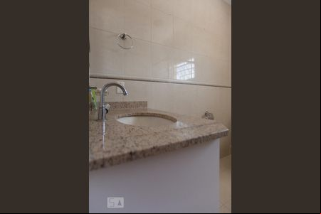 Banheiro de casa para alugar com 4 quartos, 280m² em São Bernardo, Campinas