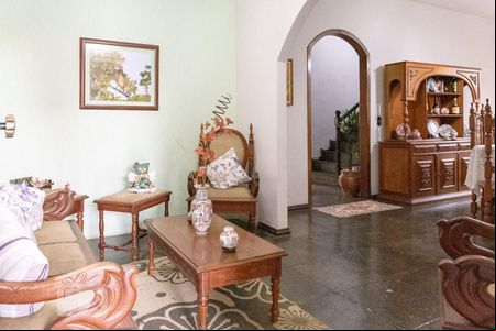 Sala de casa para alugar com 4 quartos, 360m² em Vila Cloris, Belo Horizonte