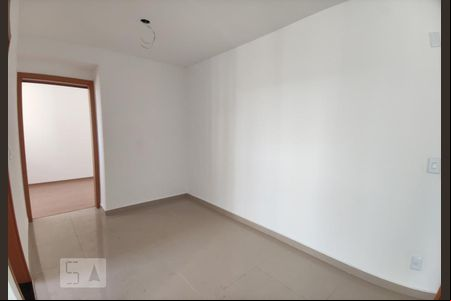 Sala de apartamento para alugar com 1 quarto, 49m² em Vila Rosa, Novo Hamburgo