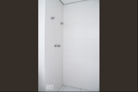 Banheiro da Suíte 1 de apartamento para alugar com 3 quartos, 82m² em Barra Funda, São Paulo