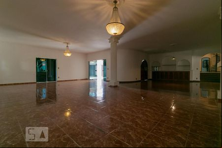 Sala de casa para alugar com 4 quartos, 570m² em Parque Taquaral, Campinas