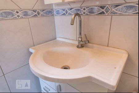 Pia  de apartamento à venda com 2 quartos, 55m² em Vila Metalúrgica, Santo André