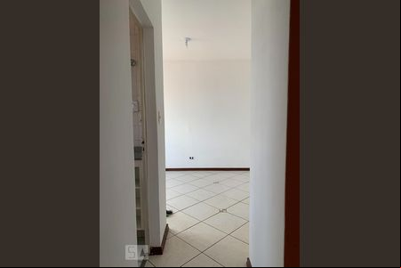 Corredor de kitnet/studio à venda com 1 quarto, 43m² em Centro, Campinas