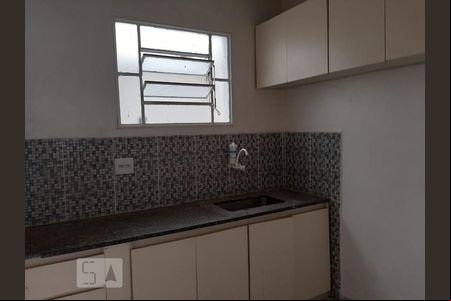 Cozinha de casa para alugar com 2 quartos, 70m² em Vila Cloris, Belo Horizonte