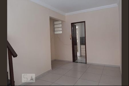 Sala de casa para alugar com 2 quartos, 70m² em Vila Cloris, Belo Horizonte