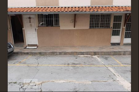 Garagem de casa para alugar com 2 quartos, 70m² em Vila Cloris, Belo Horizonte