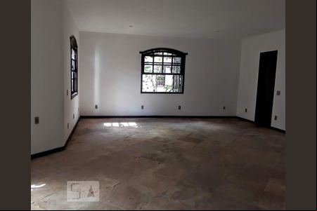 Casa à venda com 4 quartos, 466m² em Vila da Serra, Nova Lima