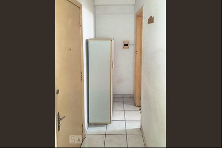 Corredor de kitnet/studio à venda com 1 quarto, 60m² em Centro, Campinas