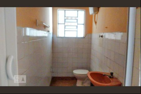 Banheiro de casa para alugar com 1 quarto, 50m² em Vila Ede, São Paulo