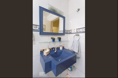 Banheiro 1 de casa para alugar com 3 quartos, 320m² em Vila Cleonice, São Paulo