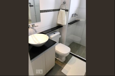 Banheiro de kitnet/studio à venda com 1 quarto, 36m² em Vila Augusta, Guarulhos