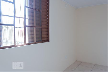 Quarto 2 de casa para alugar com 2 quartos, 72m² em Guajuviras, Canoas