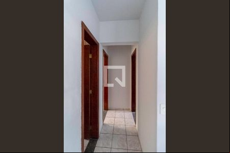 Corredor de apartamento para alugar com 2 quartos, 70m² em Floramar, Belo Horizonte