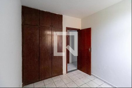 Quarto 2 de apartamento para alugar com 2 quartos, 70m² em Floramar, Belo Horizonte