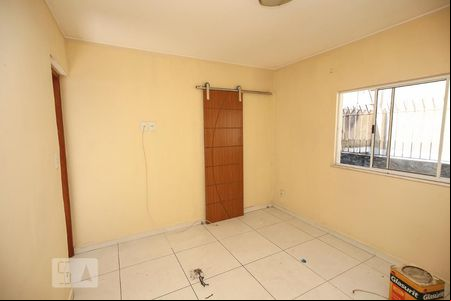 Quarto de kitnet/studio para alugar com 1 quarto, 25m² em Piedade, Rio de Janeiro
