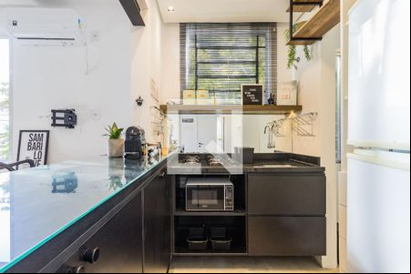 Cozinha de kitnet/studio à venda com 1 quarto, 25m² em Floresta, Porto Alegre
