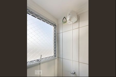 Banheiro de apartamento para alugar com 2 quartos, 46m² em Jardim Anton Von Zuben, Campinas