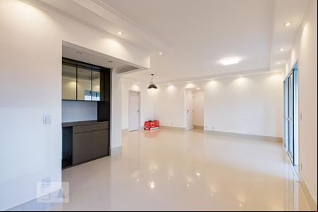 Sala de apartamento à venda com 3 quartos, 131m² em Fazenda São Quirino, Campinas