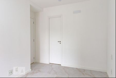 Suíte de apartamento para alugar com 2 quartos, 58m² em Azenha, Porto Alegre