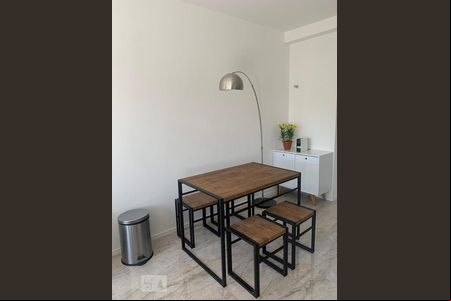 Kitnet/Studio à venda com 1 quarto, 28m² em Auxiliadora, Porto Alegre