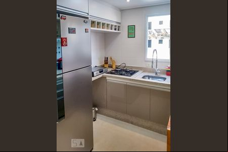 Cozinha de apartamento para alugar com 2 quartos, 60m² em Vila Curuçá, Santo André