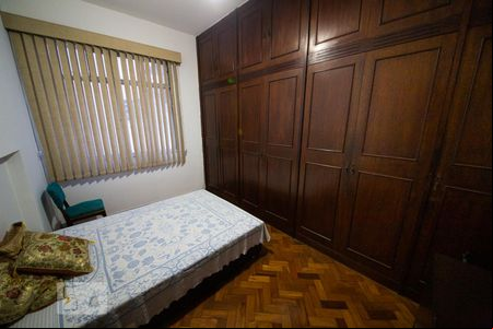 Quarto 2 de apartamento para alugar com 2 quartos, 90m² em Icaraí, Niterói