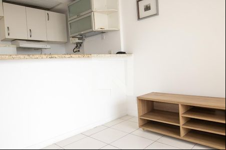 Sala de apartamento à venda com 1 quarto, 50m² em Barra da Tijuca, Rio de Janeiro