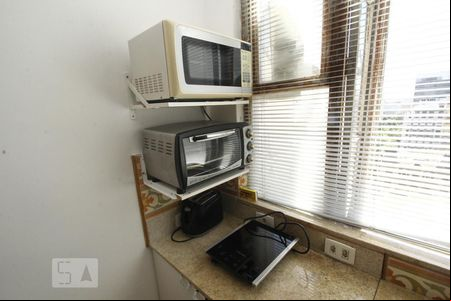Sala/Cozinha de kitnet/studio à venda com 1 quarto, 30m² em Centro, Rio de Janeiro