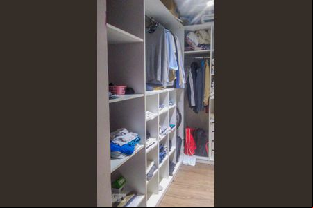 Closet de apartamento para alugar com 2 quartos, 64m² em Cristal, Porto Alegre