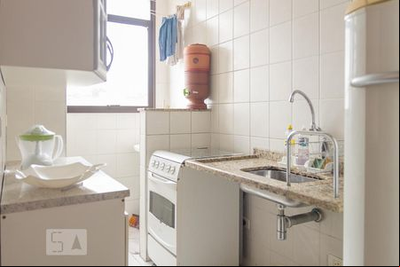 Cozinha de kitnet/studio para alugar com 1 quarto, 71m² em Rudge Ramos, São Bernardo do Campo