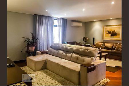 Sala de apartamento para alugar com 6 quartos, 450m² em Vila Lanzara, Guarulhos