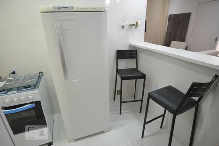 Cozinha de apartamento para alugar com 1 quarto, 50m² em Centro, Rio de Janeiro