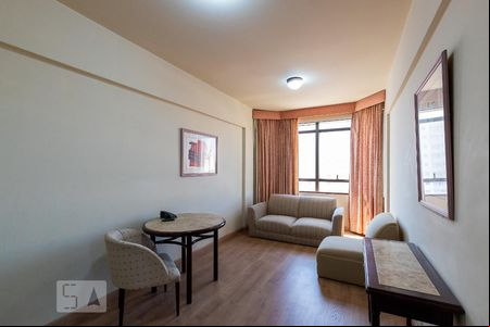 Sala de apartamento para alugar com 1 quarto, 44m² em Centro, Campinas