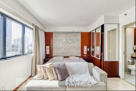 Studio de kitnet/studio para alugar com 1 quarto, 30m² em Indianópolis, São Paulo