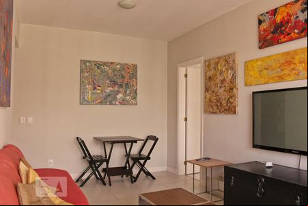 Sala de apartamento à venda com 2 quartos, 65m² em Itanhangá, Rio de Janeiro