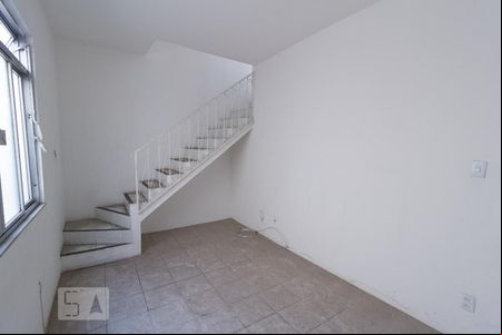 Sala de casa de condomínio à venda com 2 quartos, 75m² em Todos Os Santos, Rio de Janeiro