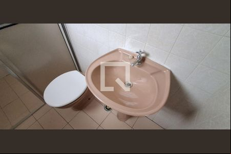 Banheiro Social de kitnet/studio para alugar com 1 quarto, 30m² em Nova Gerty, São Caetano do Sul
