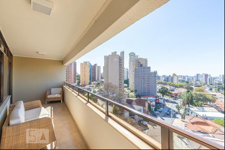 Sacada da sala de apartamento para alugar com 2 quartos, 190m² em Cambuí, Campinas