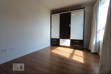 Quarto 1 de apartamento para alugar com 2 quartos, 60m² em Água Verde, Curitiba