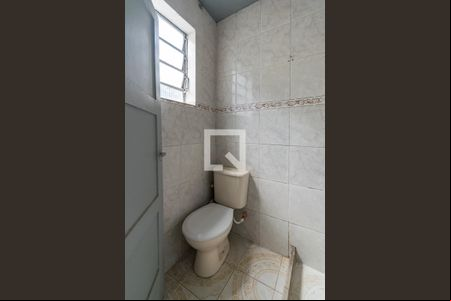 Banheiro de casa para alugar com 1 quarto, 50m² em Penha, Rio de Janeiro