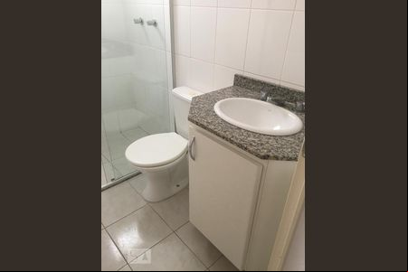 Banheiro 1 de apartamento para alugar com 3 quartos, 65m² em Aclimação, São Paulo