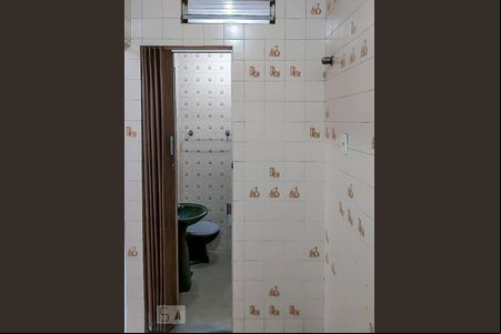 Banheiro de casa para alugar com 2 quartos, 55m² em Penha, Rio de Janeiro