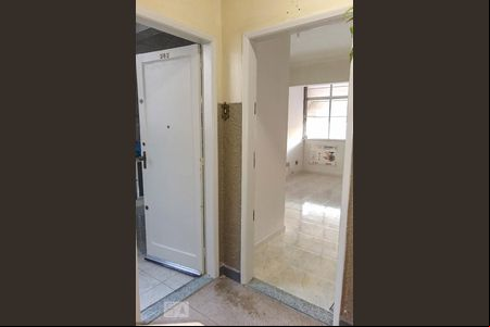 Entrada de apartamento à venda com 3 quartos, 72m² em Del Castilho, Rio de Janeiro