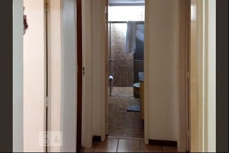 Corredor de apartamento para alugar com 3 quartos, 110m² em Setor Oeste, Goiânia