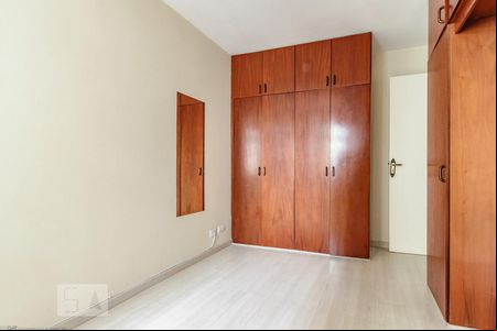 2º Dormitório de apartamento para alugar com 3 quartos, 60m² em Bacacheri, Curitiba