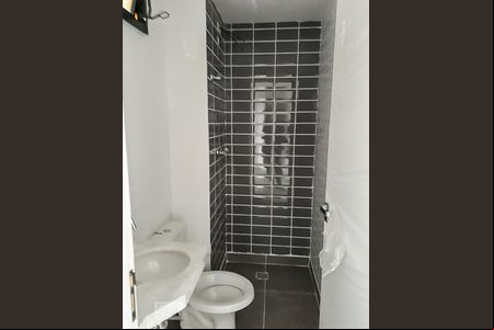 Banheiro de apartamento para alugar com 2 quartos, 36m² em Santa Maria, São Caetano do Sul