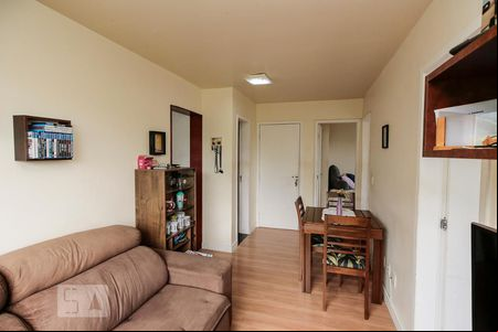 Sala de apartamento à venda com 3 quartos, 51m² em Quintino Bocaiúva, Rio de Janeiro
