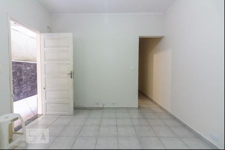 Sala de casa para alugar com 2 quartos, 127m² em Jaguaribe, Osasco
