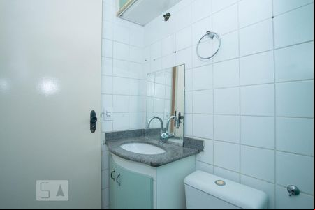 Banheiro de apartamento à venda com 2 quartos, 54m² em São Francisco, Belo Horizonte
