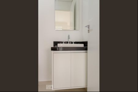 Banheiro de apartamento para alugar com 1 quarto, 36m² em Rudge Ramos, São Bernardo do Campo